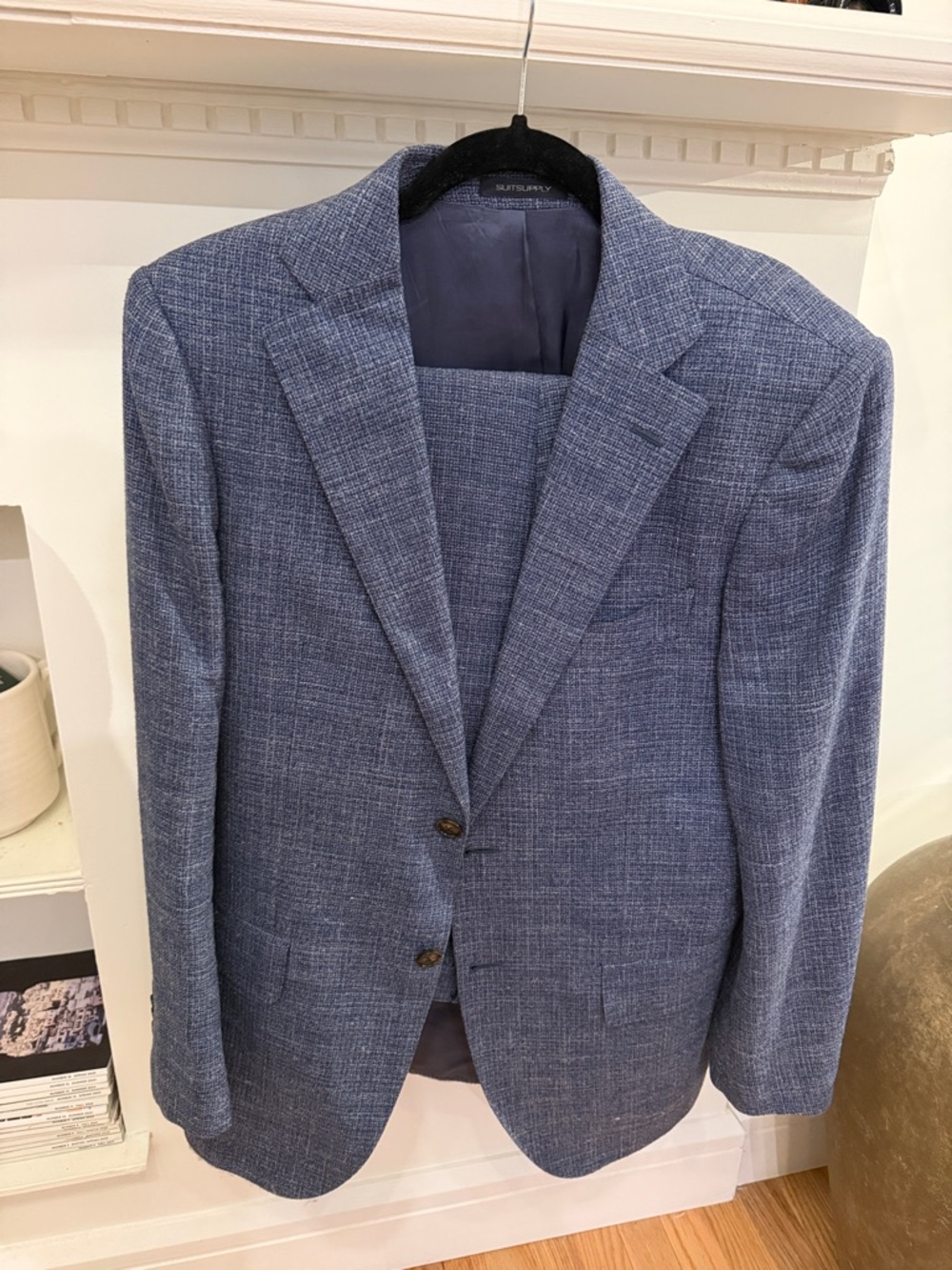 Suitsupply wool silk linen like new Blue suit 38R